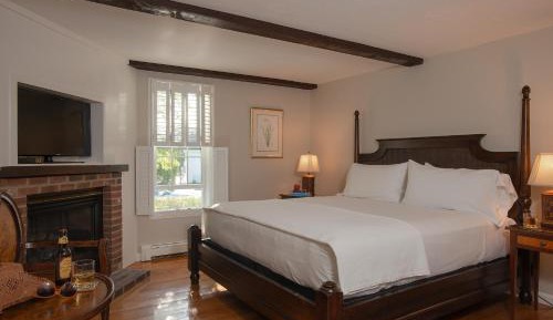 King Room with Spa Bath