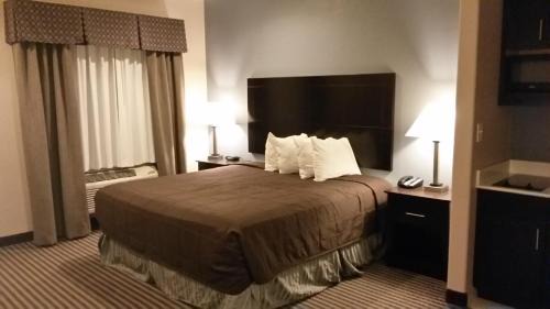 One-Bedroom Suite - Disability Access/Non-Smoking