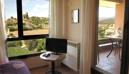 Basic Triple or Quadruple Room with terrace 