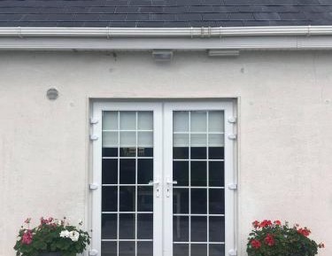 Apartment with Garden View