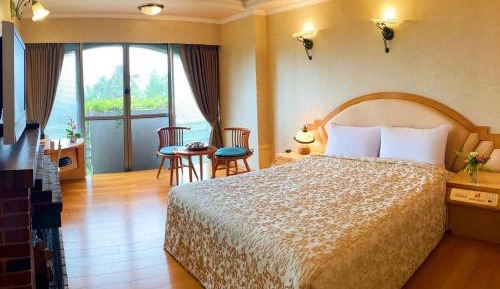 Double Room with Mountain View
