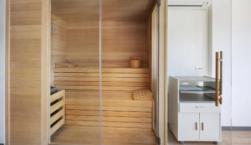 Superior One-Bedroom Apartment with Balcony