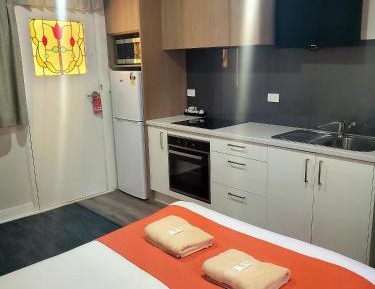  Queen Room with Kitchenette