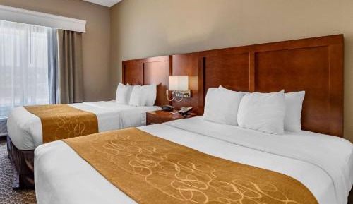 Queen Suite with Two Queen Beds