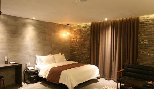 Deluxe Double Room with Bath