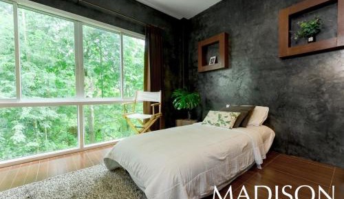 Deluxe Family Suite