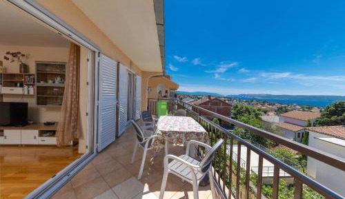 Two-Bedroom Apartment with Balcony and Sea View