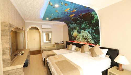 Triple Room with Sea View
