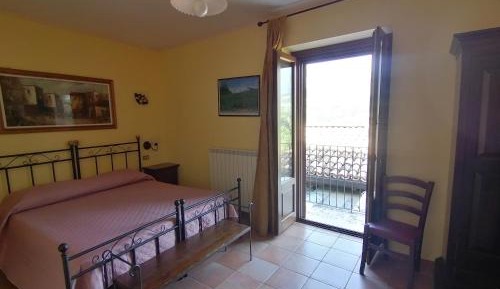 Double Room with Mountain View