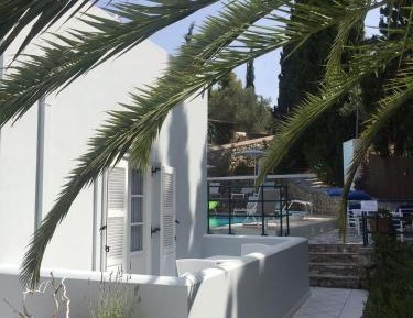 Double Room with Balcony and Garden View