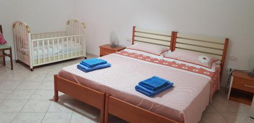 Large Double or Twin Room
