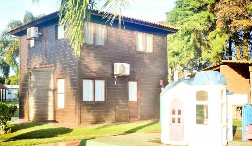 Bungalow (6 Adults)