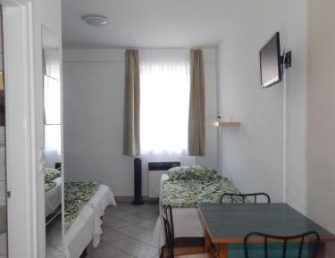 Triple Room with Private Bathroom