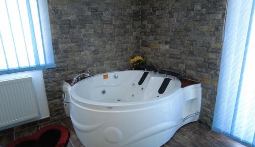 Double Room with Spa Bath