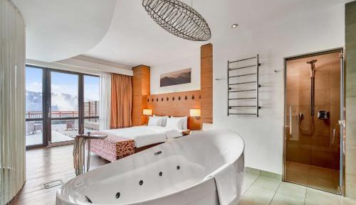 Spa Suite with Terrace