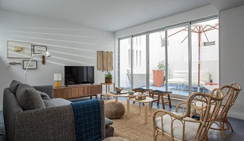 Apartment with Terrace