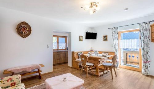 Superior One-Bedroom Apartment with Balcony