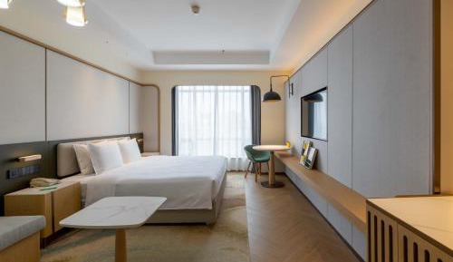Standard King Room