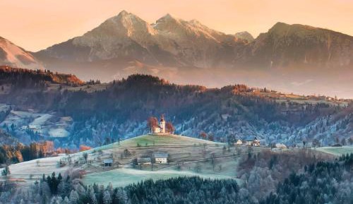 Studio Apartment with Balcony