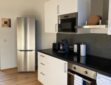 Single Room with Shared Bathroom