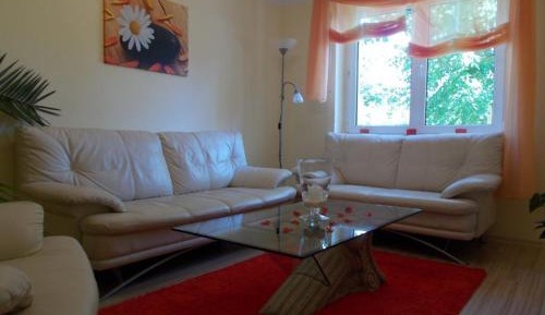 One-Bedroom Apartment with Garden