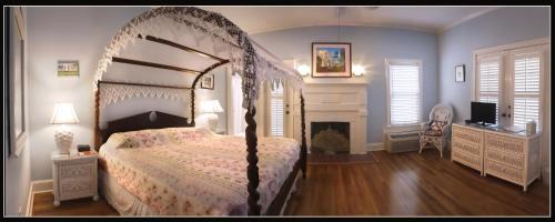 King Suite with Balcony