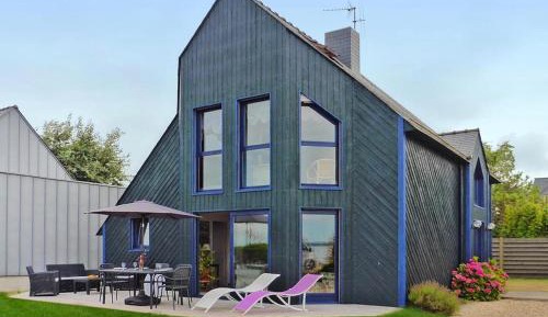 Two-Bedroom Holiday Home