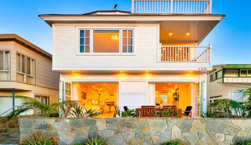 Five Bedroom Holiday Home