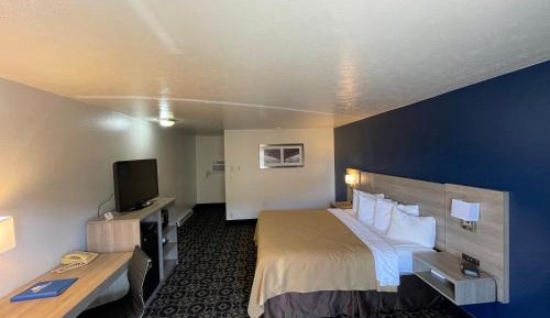 King Room - Non-Smoking