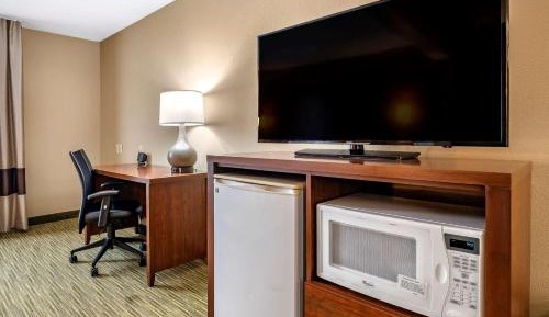 Superior King Suite - Accessible/Non-Smoking