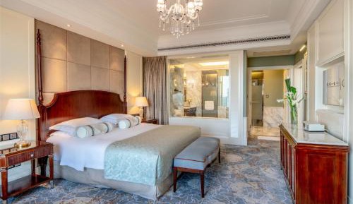 Deluxe Suite with Sea View
