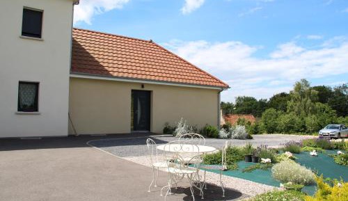 Queen Room with Garden View