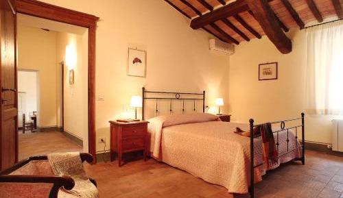 Large Two-Bedroom Apartment (4 Adults)