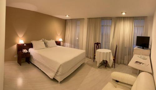 King Suite with Spa Bath