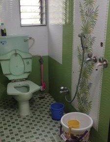 Single Room with Shared Toilet