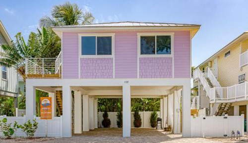 Three-Bedroom Holiday Home 