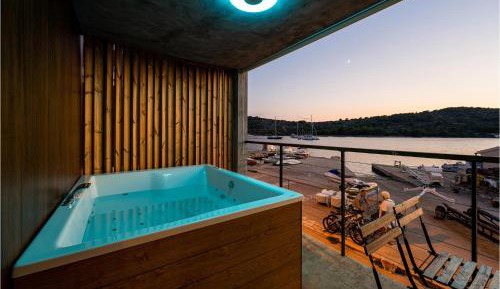 Four-Bedroom Holiday Home