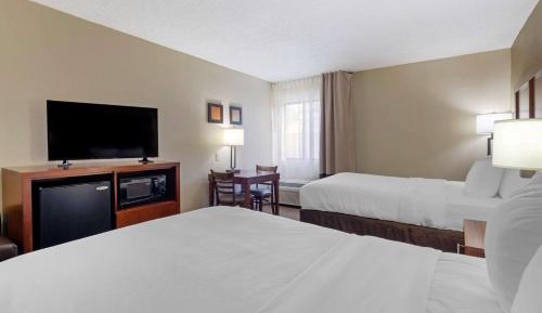 Double Room with Two Double Beds - Accessible/Non-Smoking