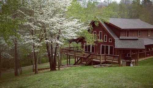 Eight-Bedroom House