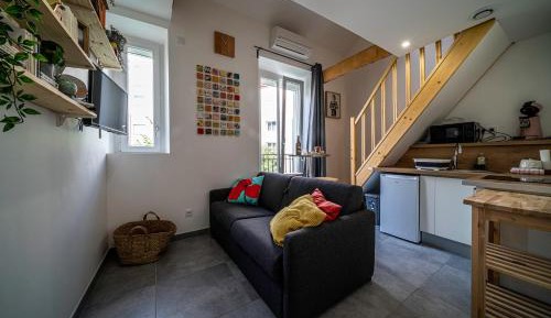 Apartment with Garden View