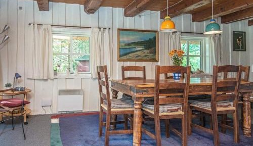 Three-Bedroom Holiday Home 