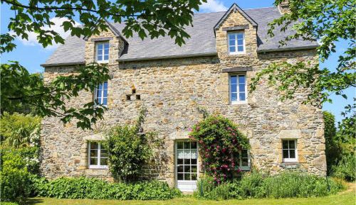 Four-Bedroom Holiday Home