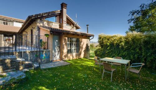 Three-Bedroom Holiday Home 