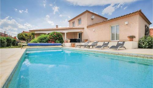 Four-Bedroom Holiday Home
