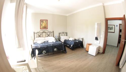 Triple Room with Private Bathroom