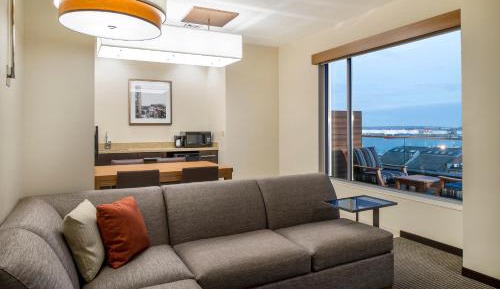 One-Bedroom King Suite with Sofa Bed, Balcony and Bay View