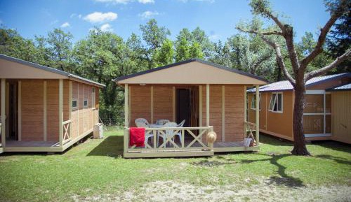 Two-Bedroom Bungalow (5 Adults)