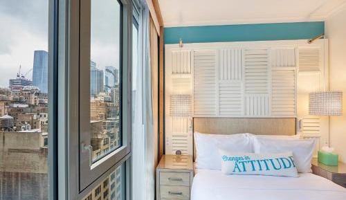 Premium Room One Queen Bed
