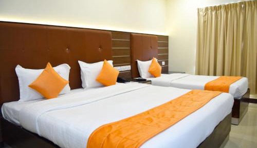 Triple Room with City View