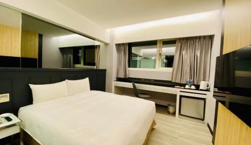 Day-use Double Room (2 hours, available between 11:00~18:00)